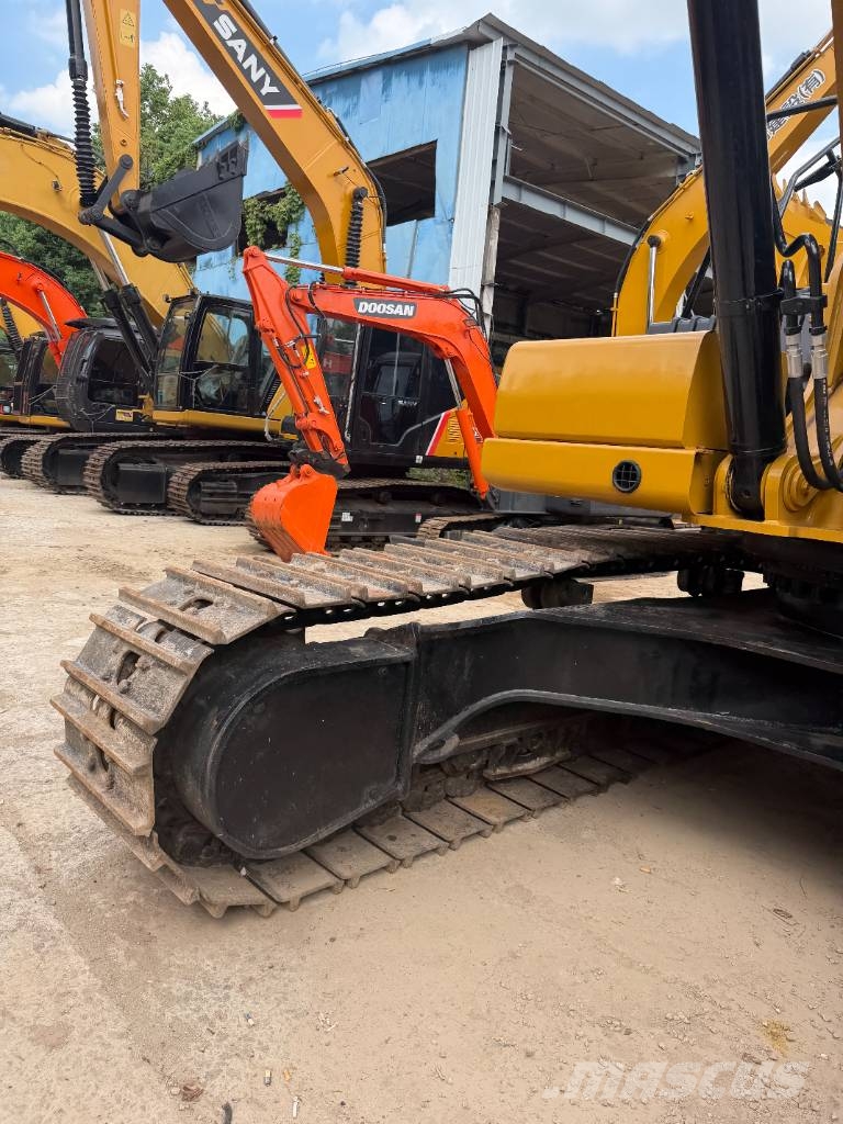 CAT 330 high-spec model 履带挖掘机
