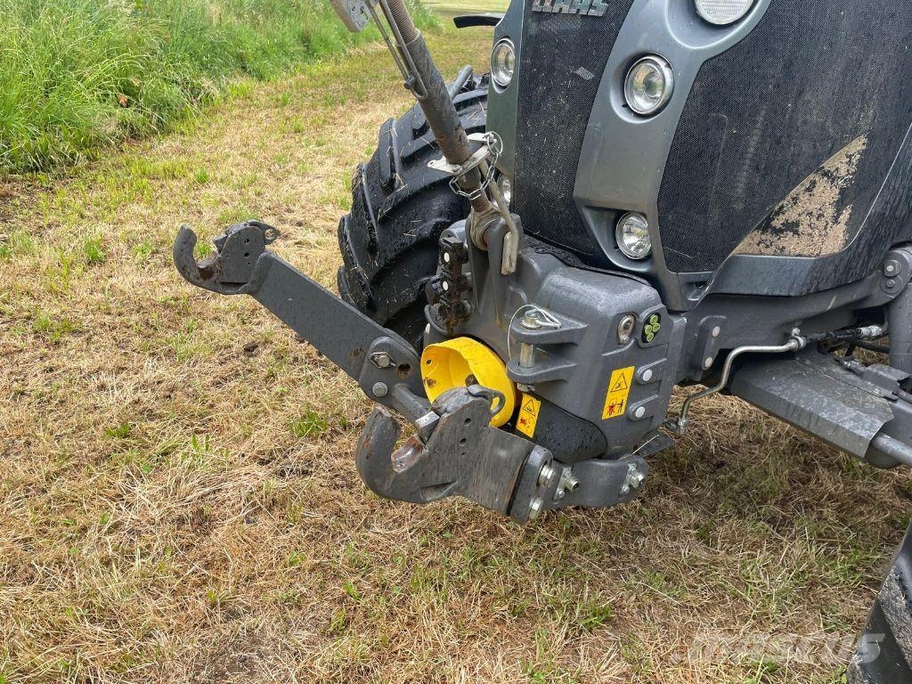 CLAAS ARION 630 Traktoren