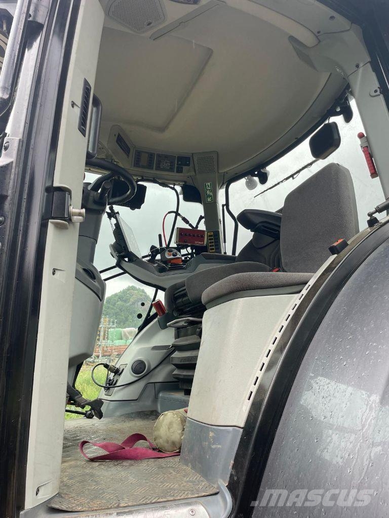 CLAAS ARION 630 Traktorji