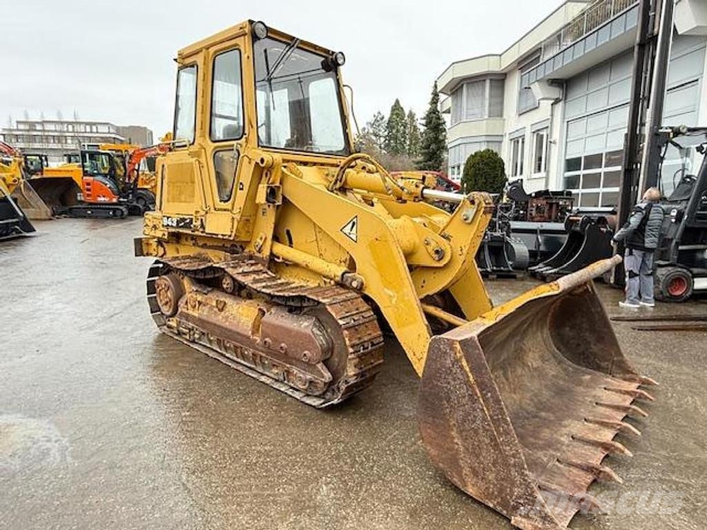 CAT 943 Kolesové nakladače
