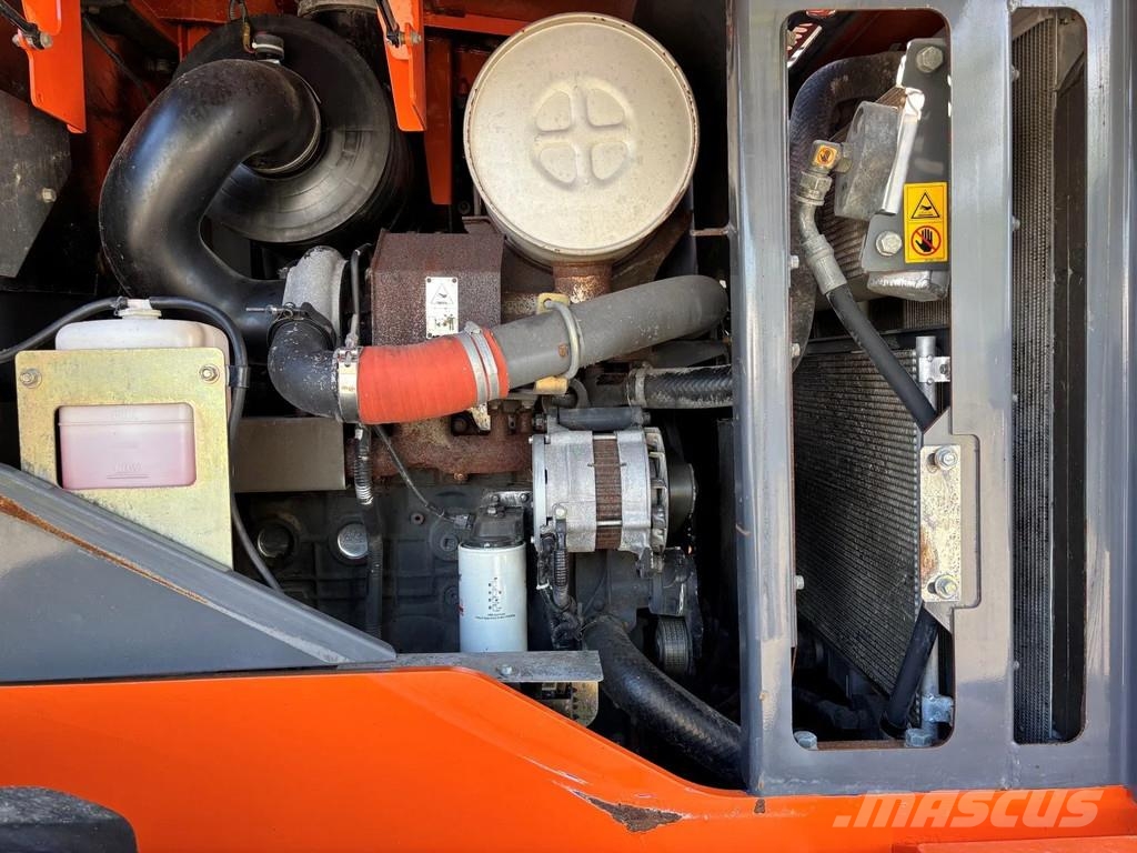 Hitachi ZW180, SOLD/ VERKOCHT/ VERKAUFT !!! Gumikerekes homlokrakodók