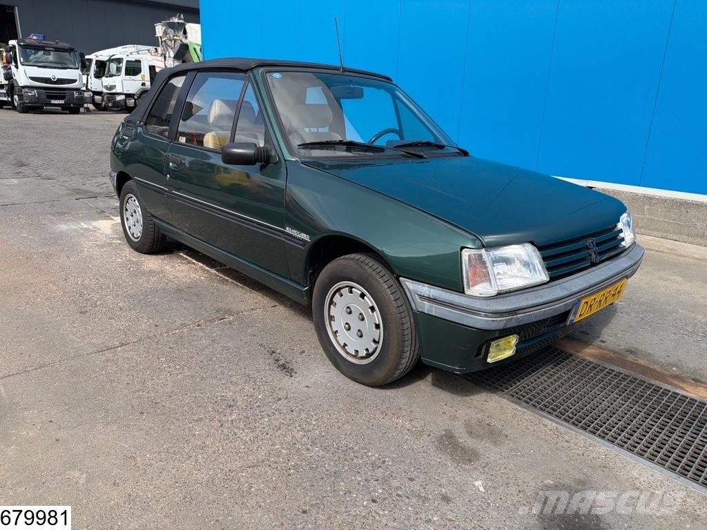 Peugeot CABRIOLET 205 Cabriolet Carros