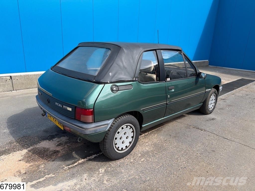 Peugeot CABRIOLET 205 Cabriolet Carros