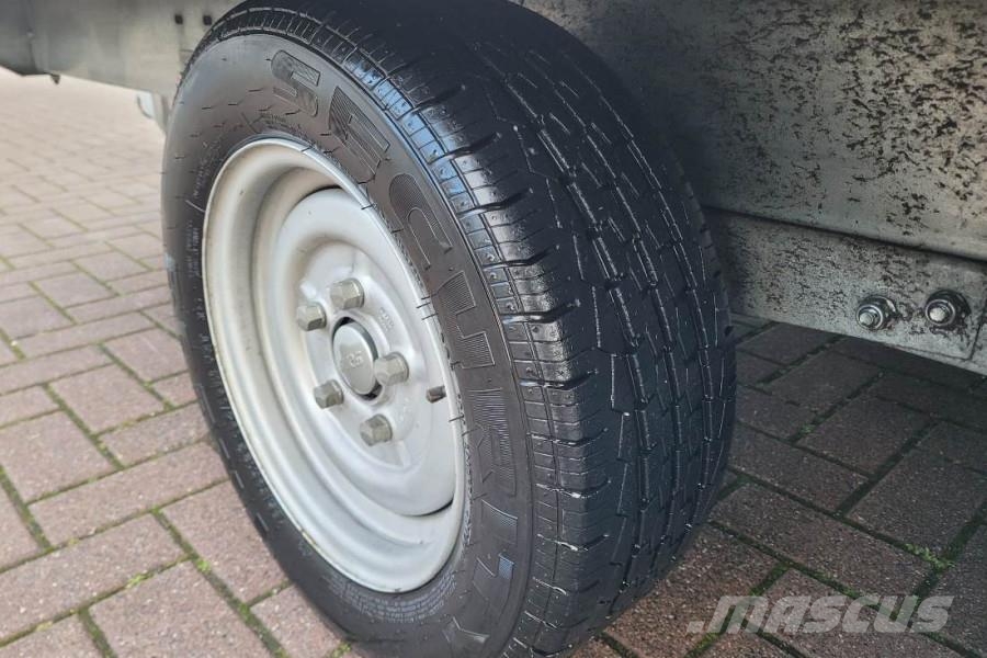 Saris C2700 2 Axel Trailer, Maximum payload: 2045 kg, In Aanhangwagens