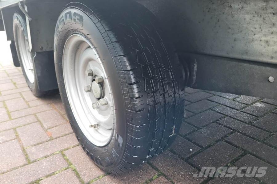 Saris C2700 2 Axel Trailer, Maximum payload: 2045 kg, In Aanhangwagens