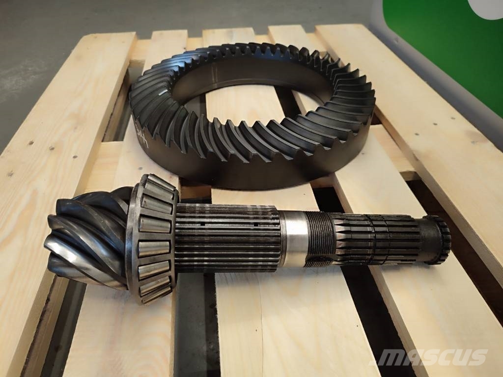 JCB FASTRAC 155 9X44 differential 轴