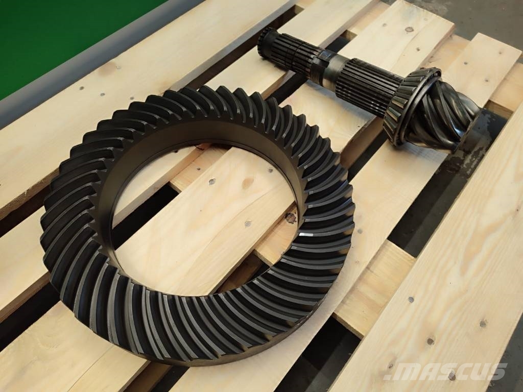 JCB FASTRAC 155 9X44 differential 轴