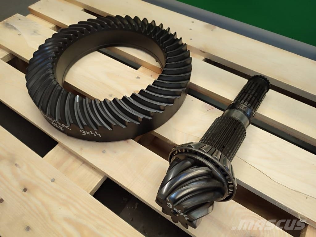JCB FASTRAC 155 9X44 differential 轴