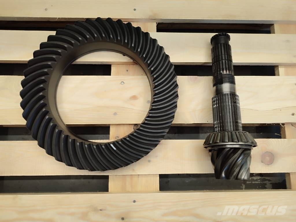 JCB FASTRAC 155 9X44 differential 轴