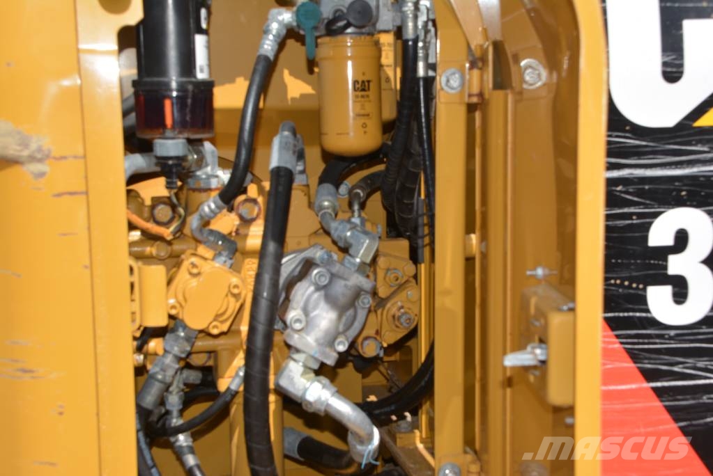 CAT 311 F LRR Rupsgraafmachines