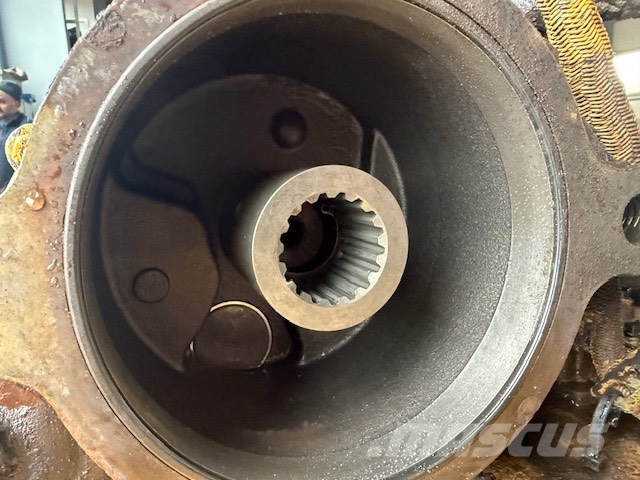 CAT 966 H TRANSMISSION Transmissie