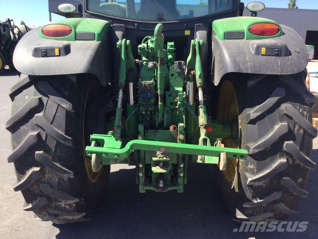 John Deere 6155R Tractoren