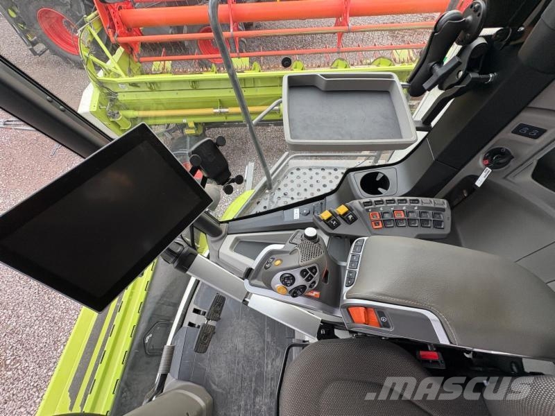 CLAAS LEXION 6800 コンバイン