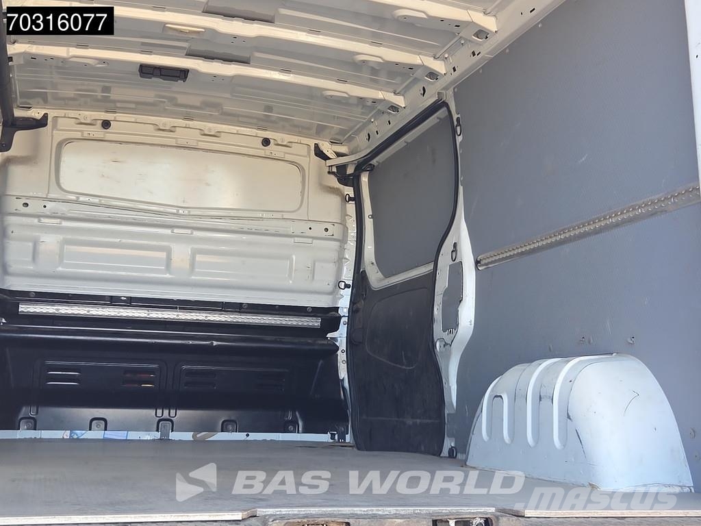Renault Trafic 130pk L2H1 - LED - Navegación - Cámara tras Изотермический фургон