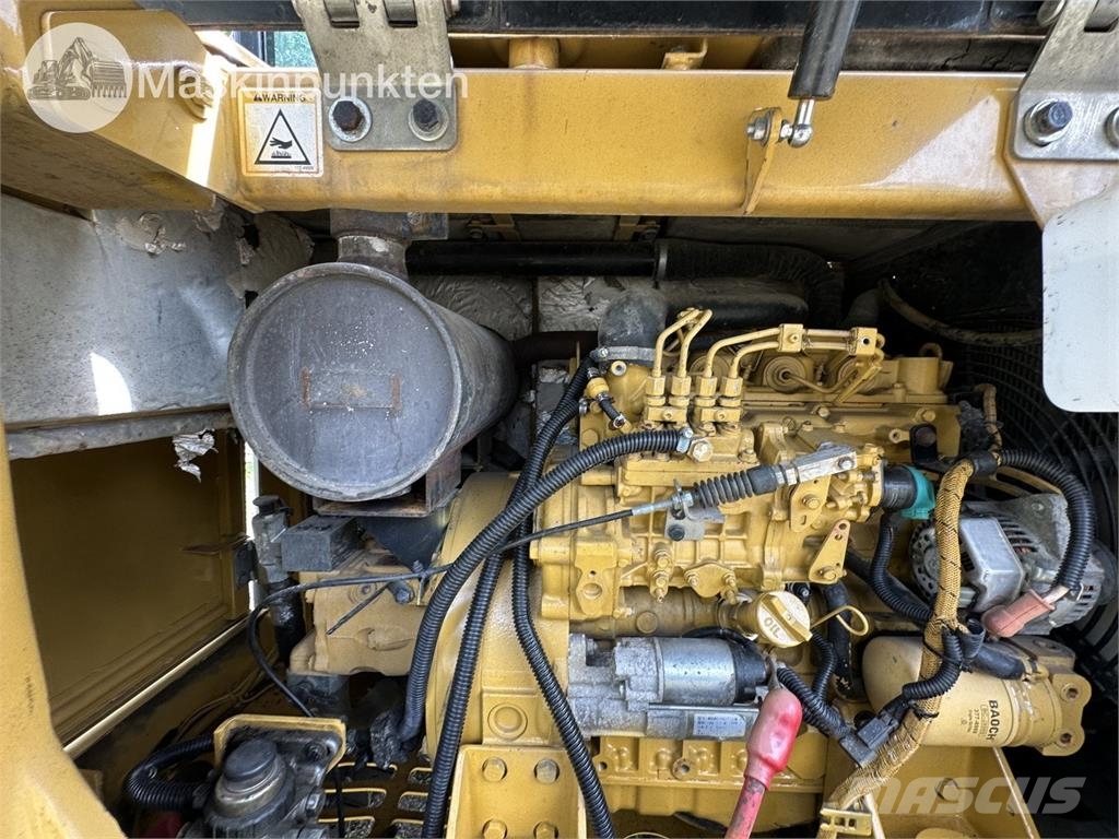 CAT 306 E Paletli ekskavatörler