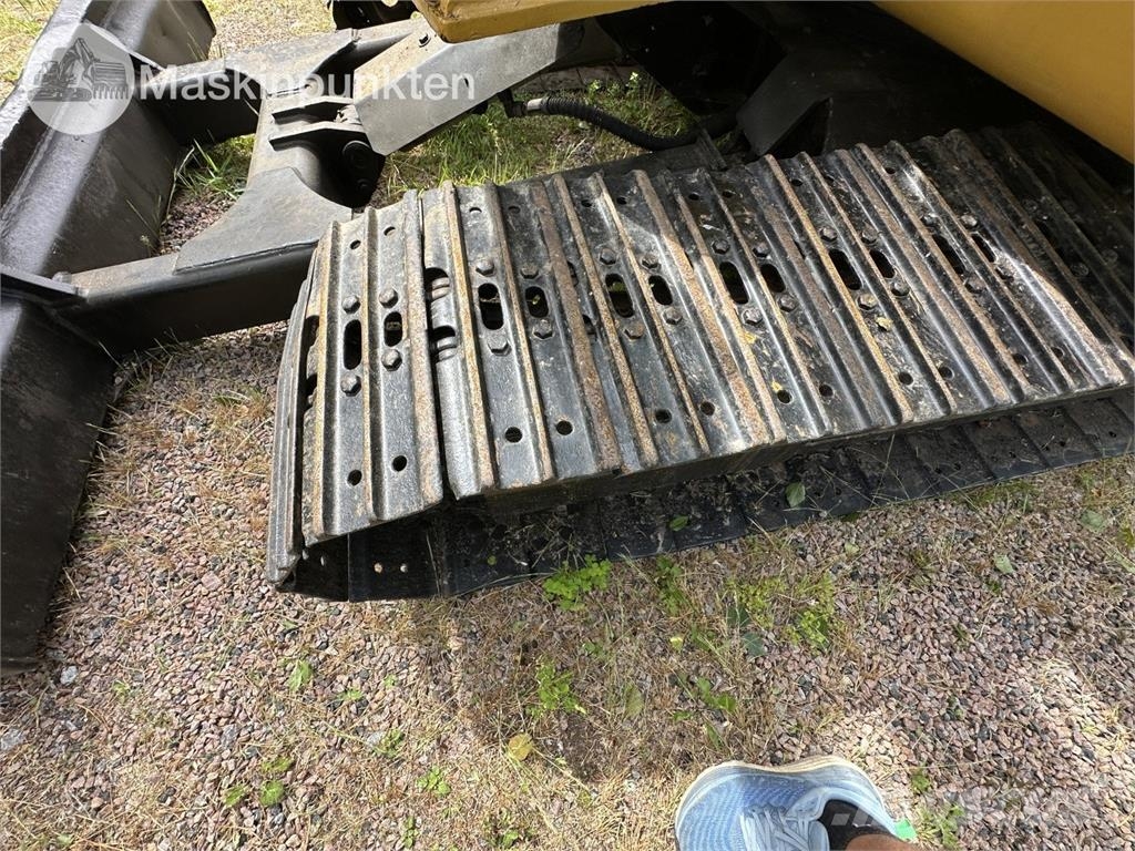 CAT 306 E Paletli ekskavatörler