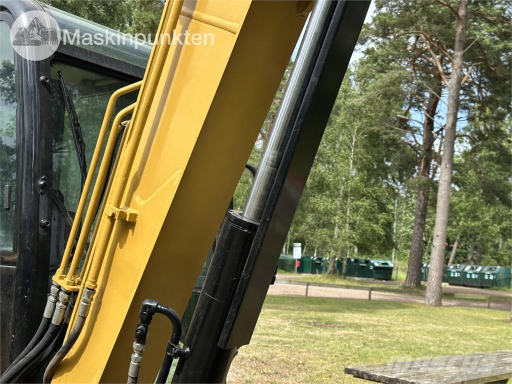 CAT 306 E Paletli ekskavatörler