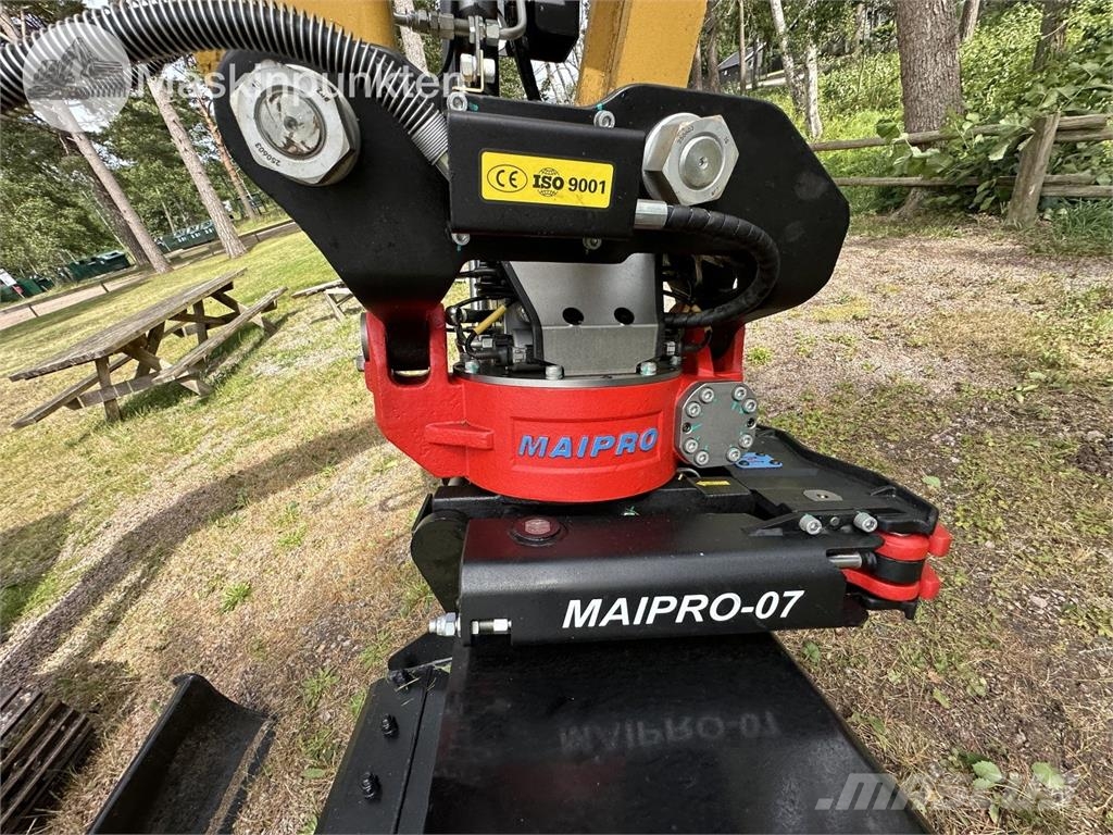 CAT 306 E Paletli ekskavatörler