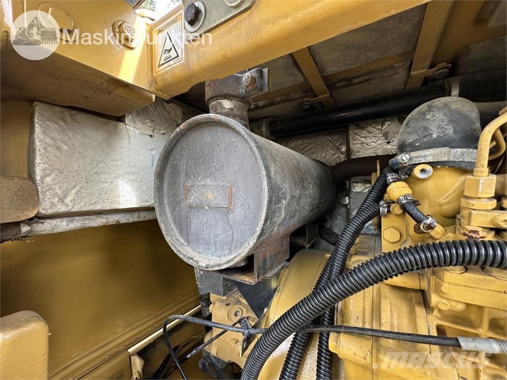CAT 306 E Paletli ekskavatörler