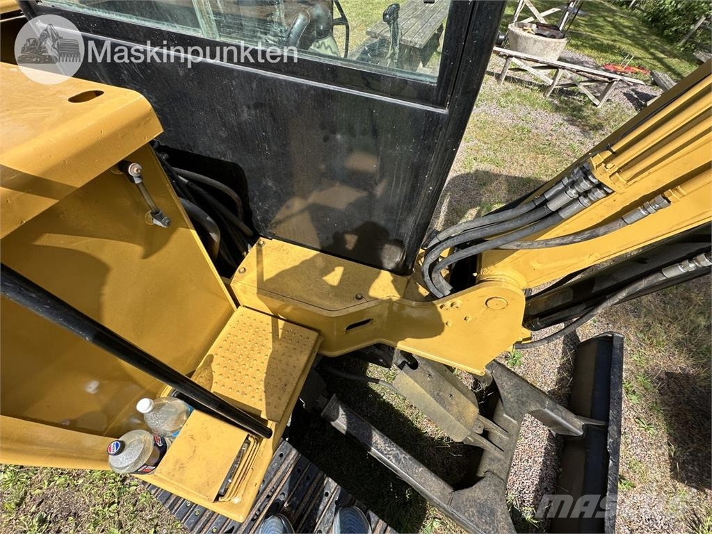 CAT 306 E Paletli ekskavatörler