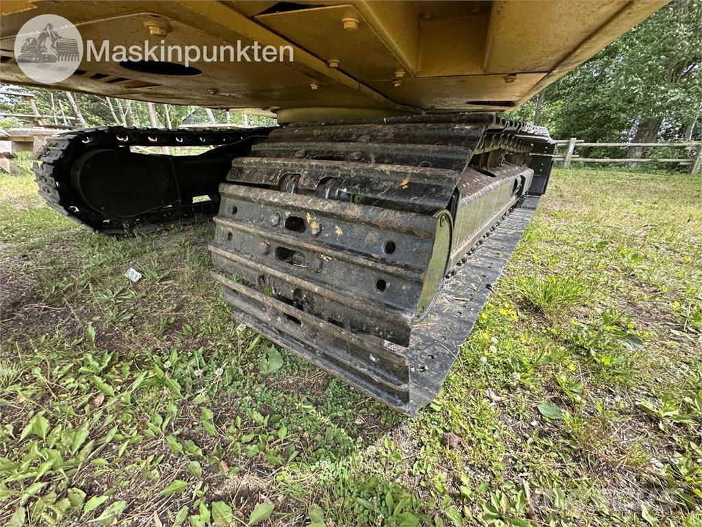 CAT 306 E Paletli ekskavatörler