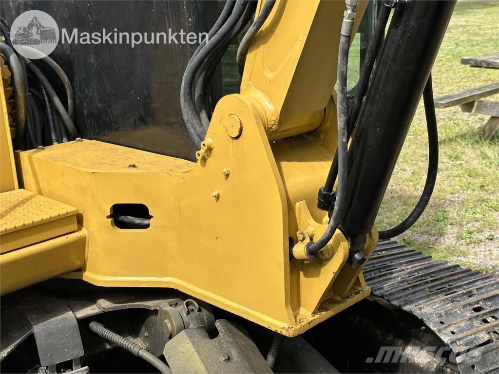 CAT 306 E Paletli ekskavatörler