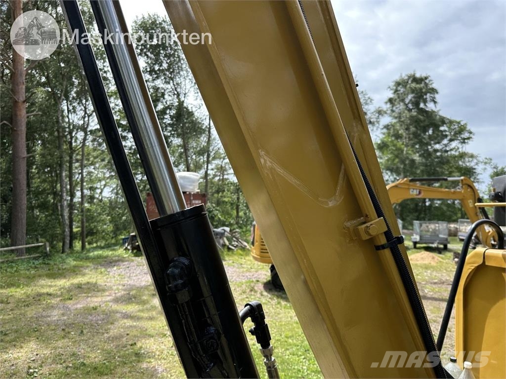 CAT 306 E Paletli ekskavatörler