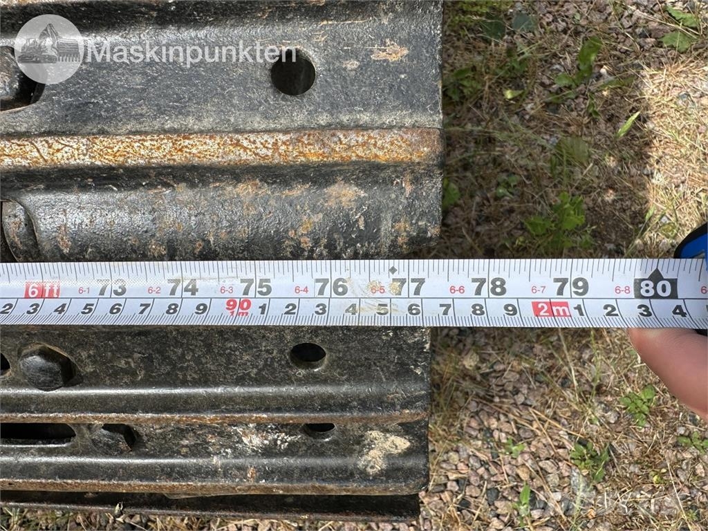 CAT 306 E Paletli ekskavatörler
