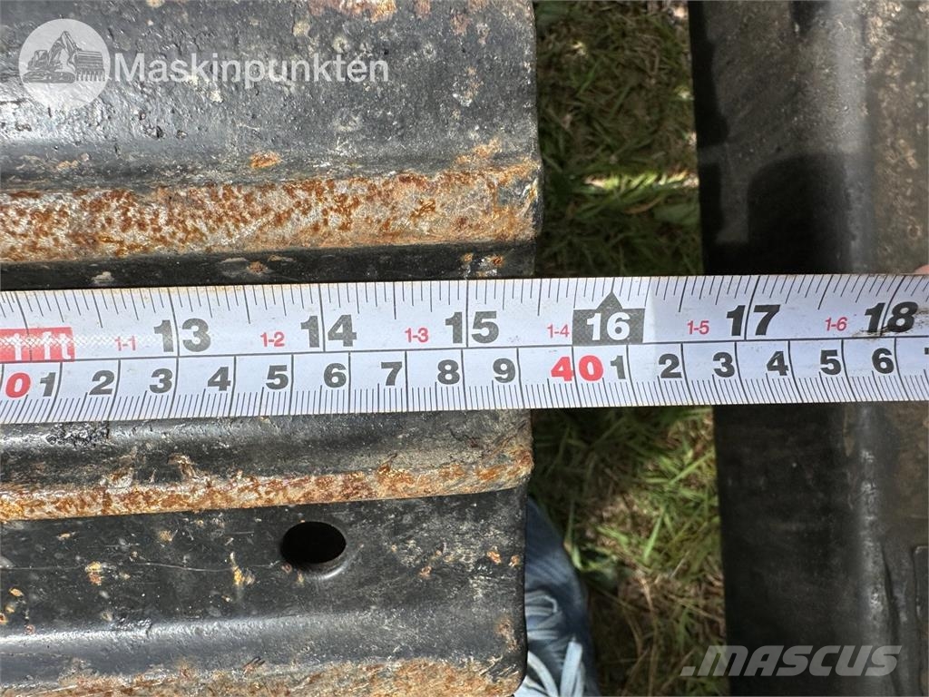 CAT 306 E Paletli ekskavatörler