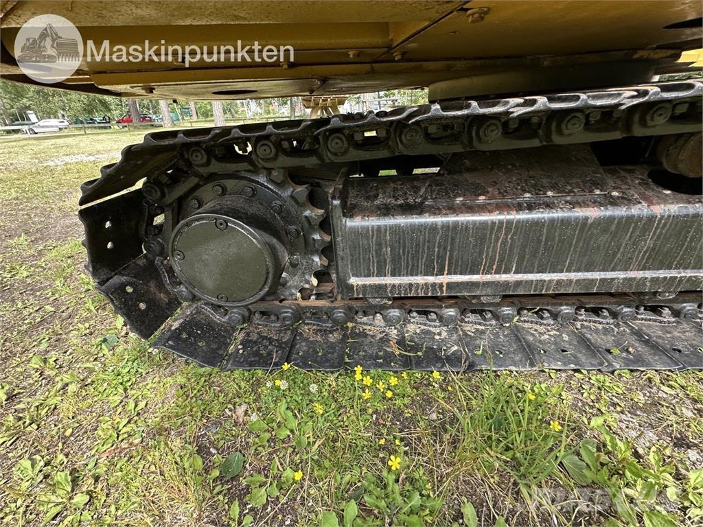 CAT 306 E Paletli ekskavatörler