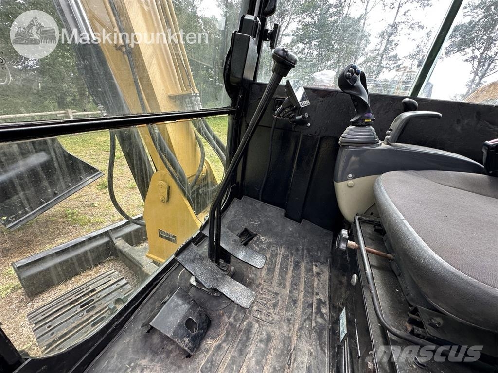 CAT 306 E Paletli ekskavatörler