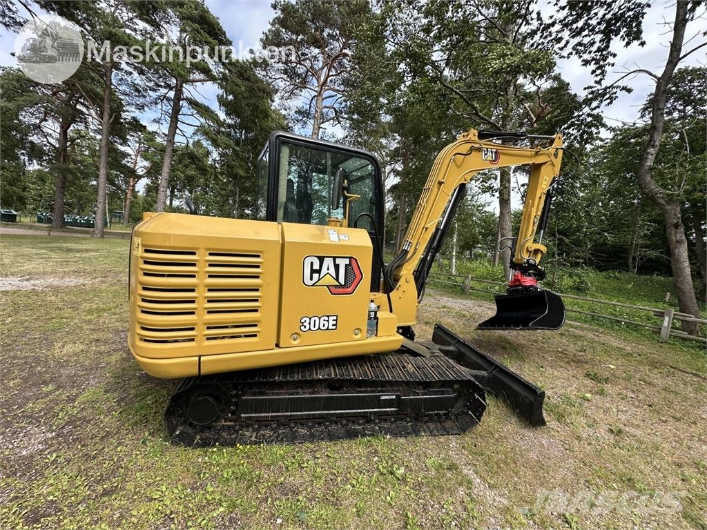 CAT 306 E Paletli ekskavatörler