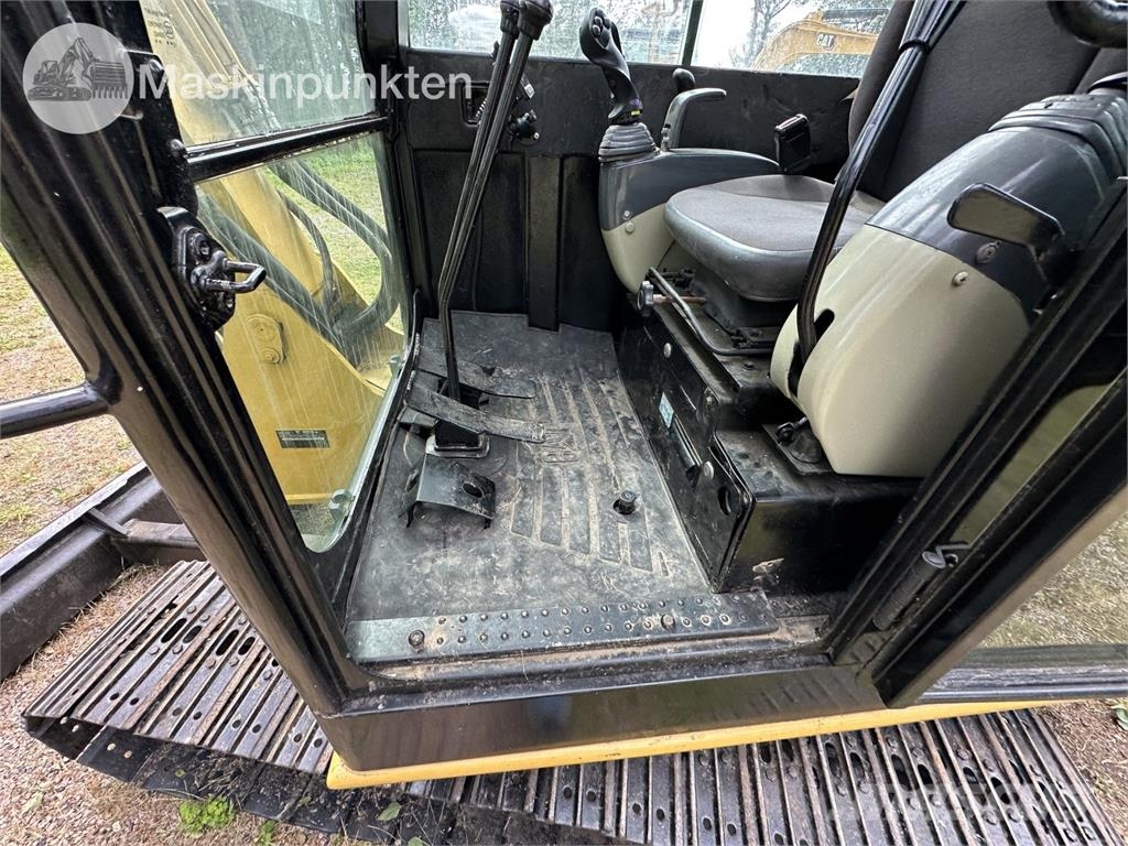 CAT 306 E Paletli ekskavatörler