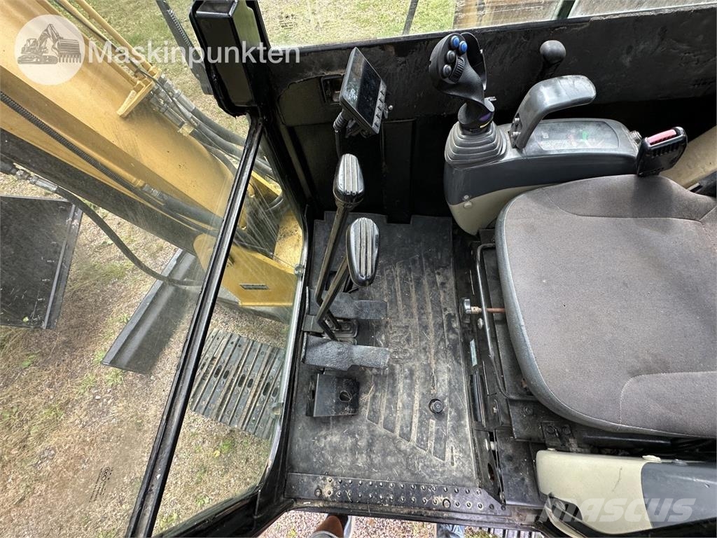 CAT 306 E Paletli ekskavatörler