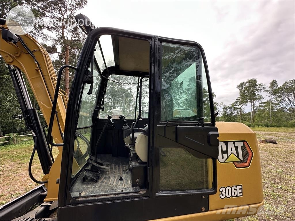 CAT 306 E Paletli ekskavatörler