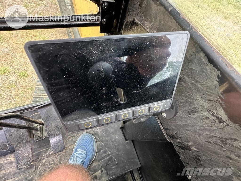 CAT 306 E Paletli ekskavatörler