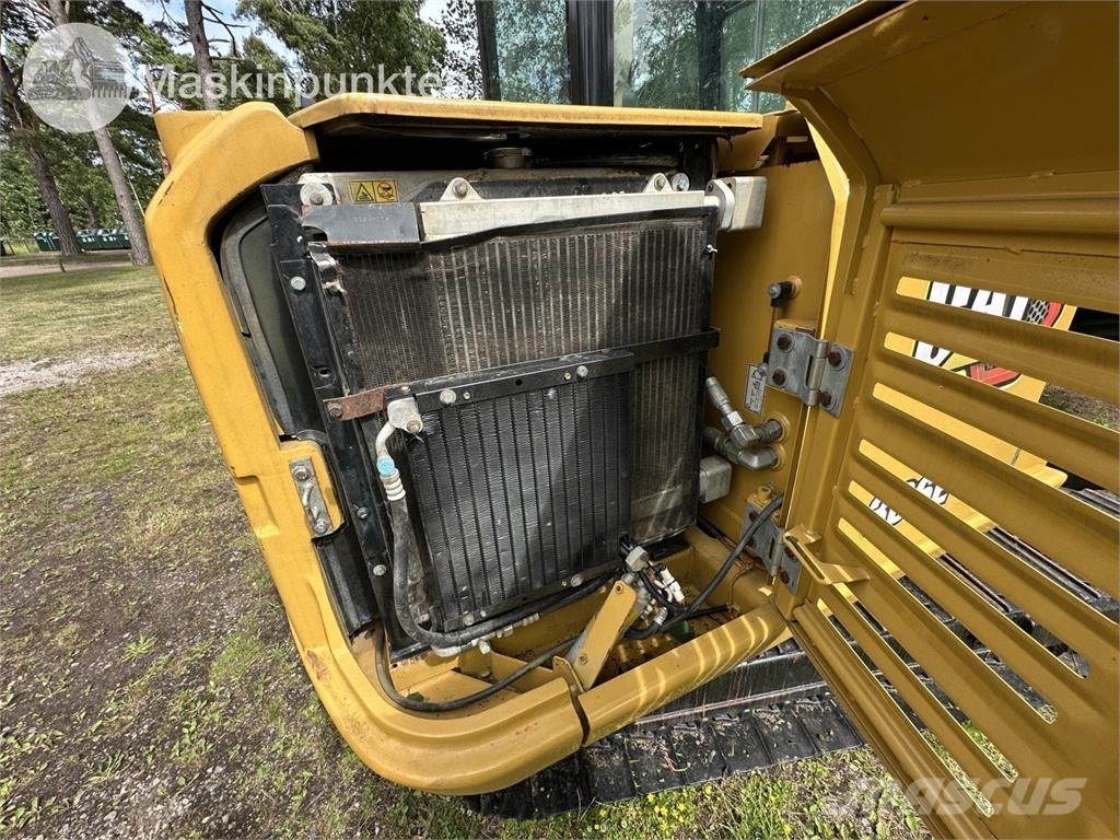 CAT 306 E Paletli ekskavatörler