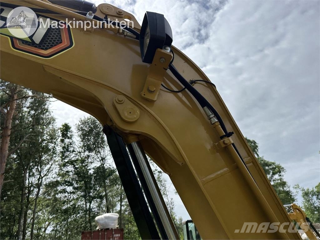 CAT 306 E Paletli ekskavatörler