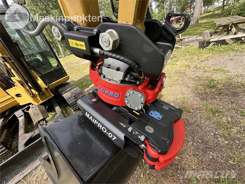 CAT 306 E Paletli ekskavatörler