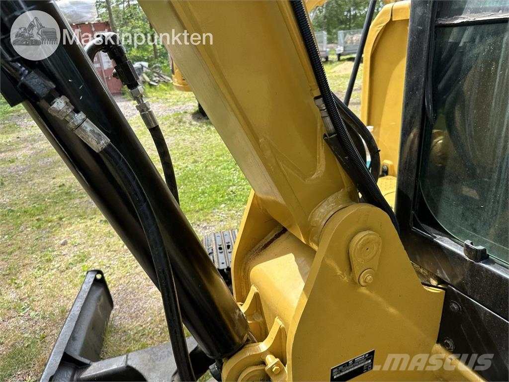 CAT 306 E Paletli ekskavatörler