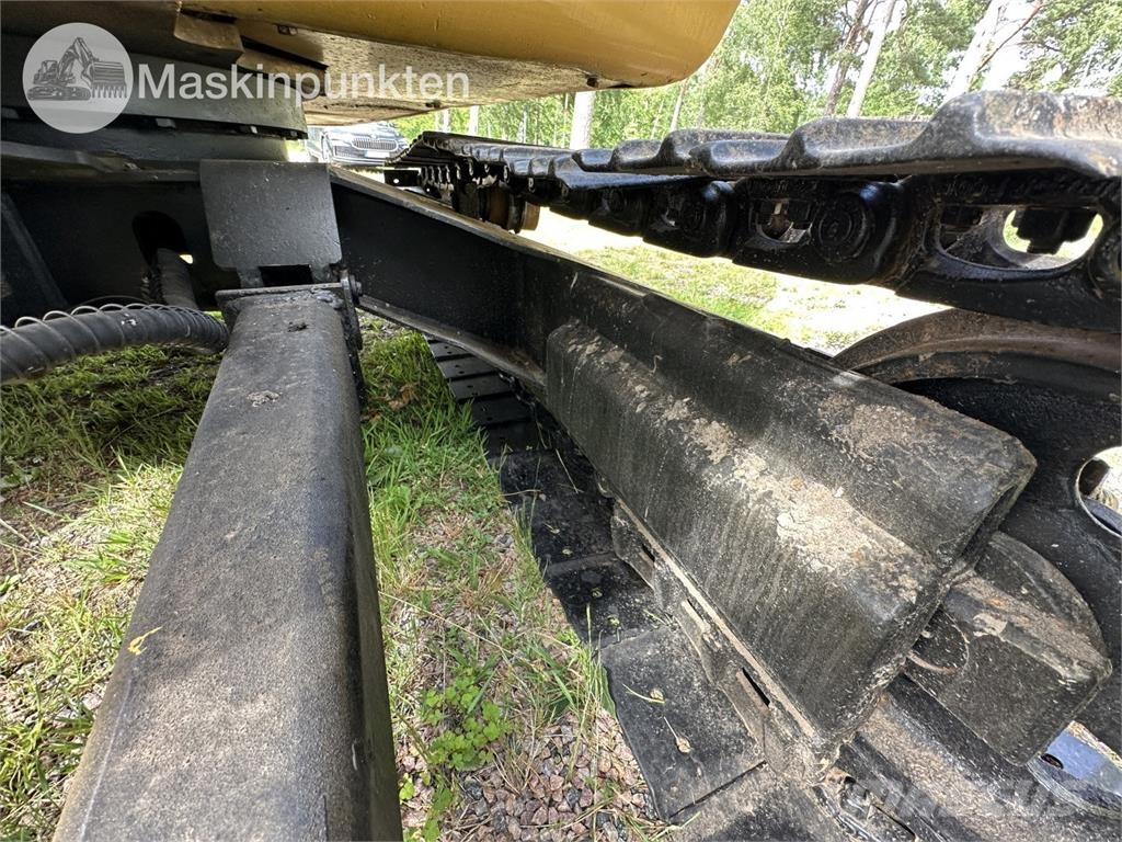 CAT 306 E Paletli ekskavatörler