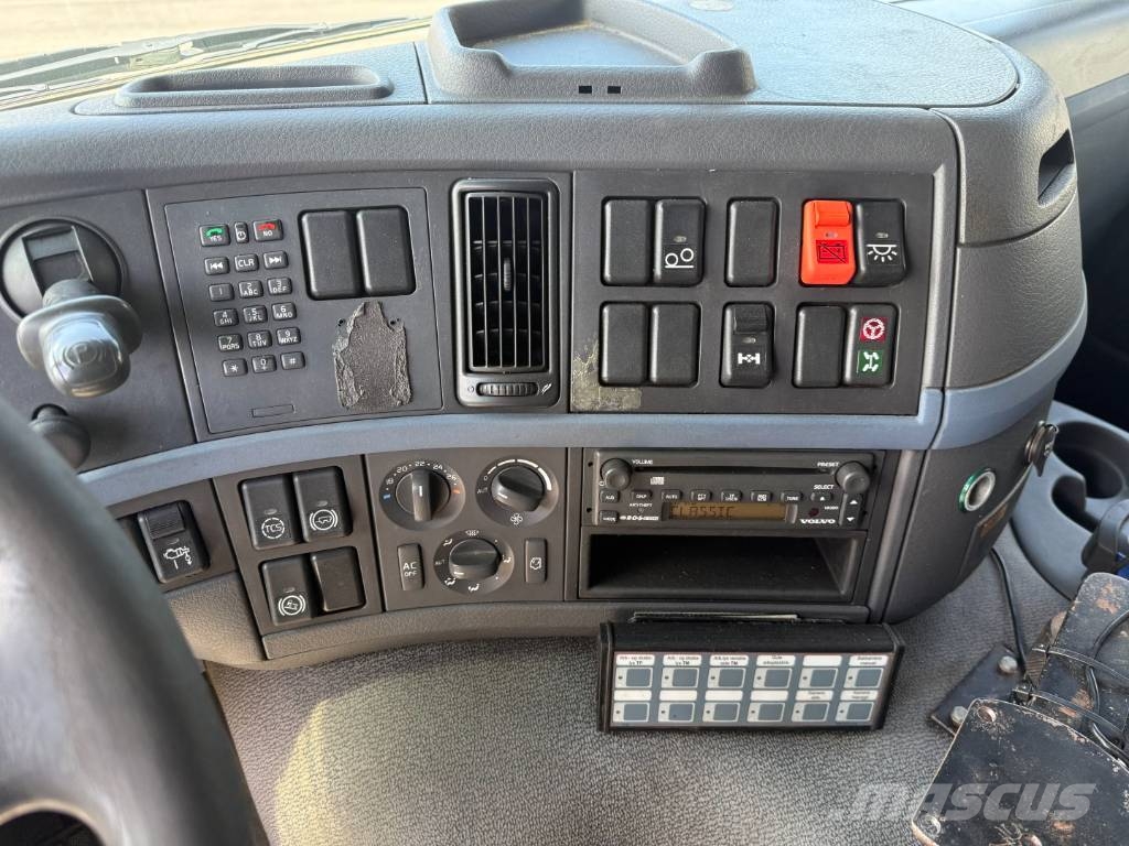Volvo FM440 8x2*6 24.000 l. ADR Petrol / Diesel Camiones cisternas