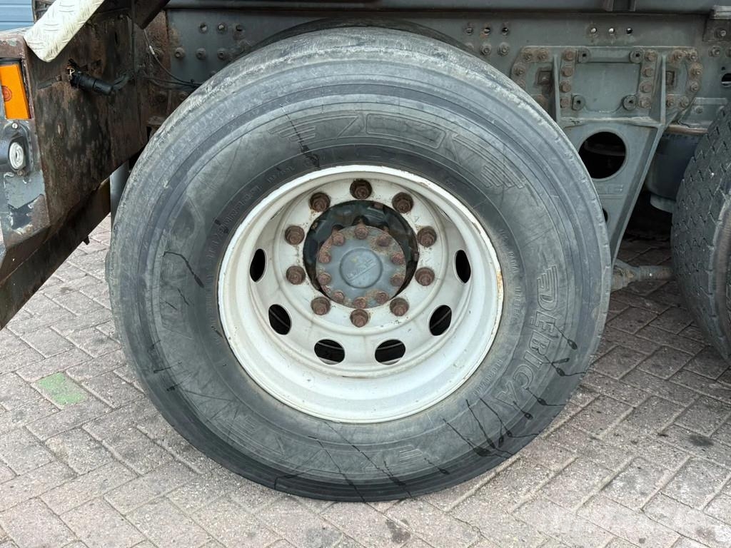 DAF XF 105 XF05SDN3 Vrachtwagen met containersysteem