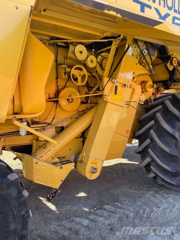 New Holland TX 66 Teraviljakombainid