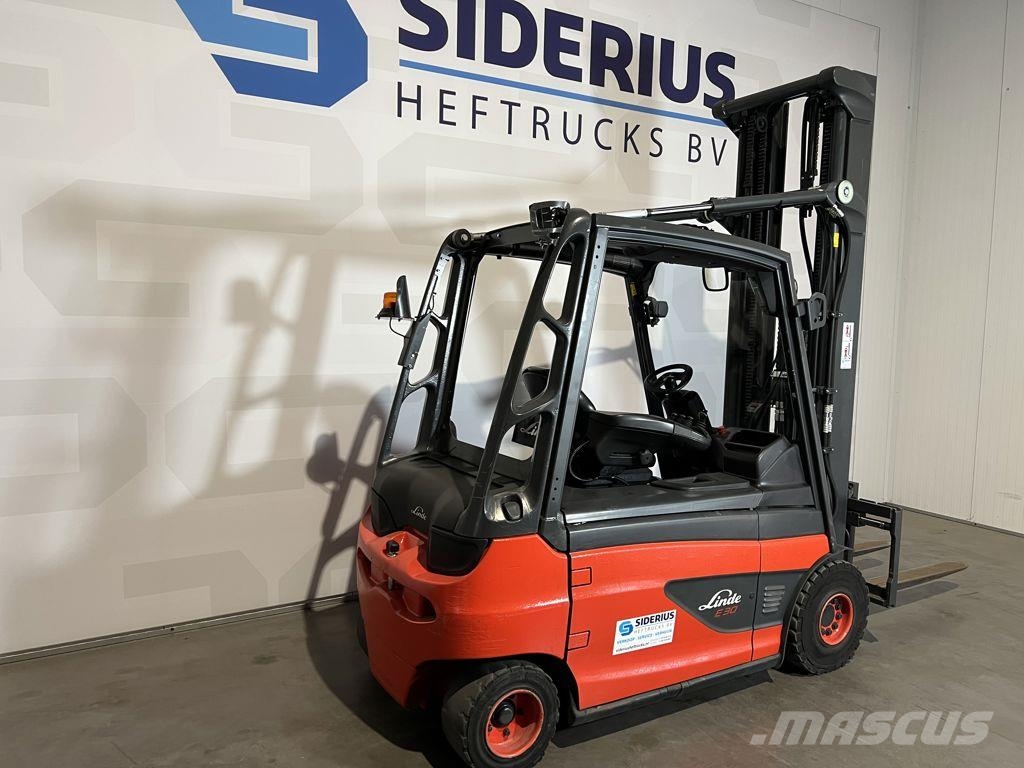 Linde E30L-01 شاحنات ذات رافعات شوكية تعمل بالكهرباء