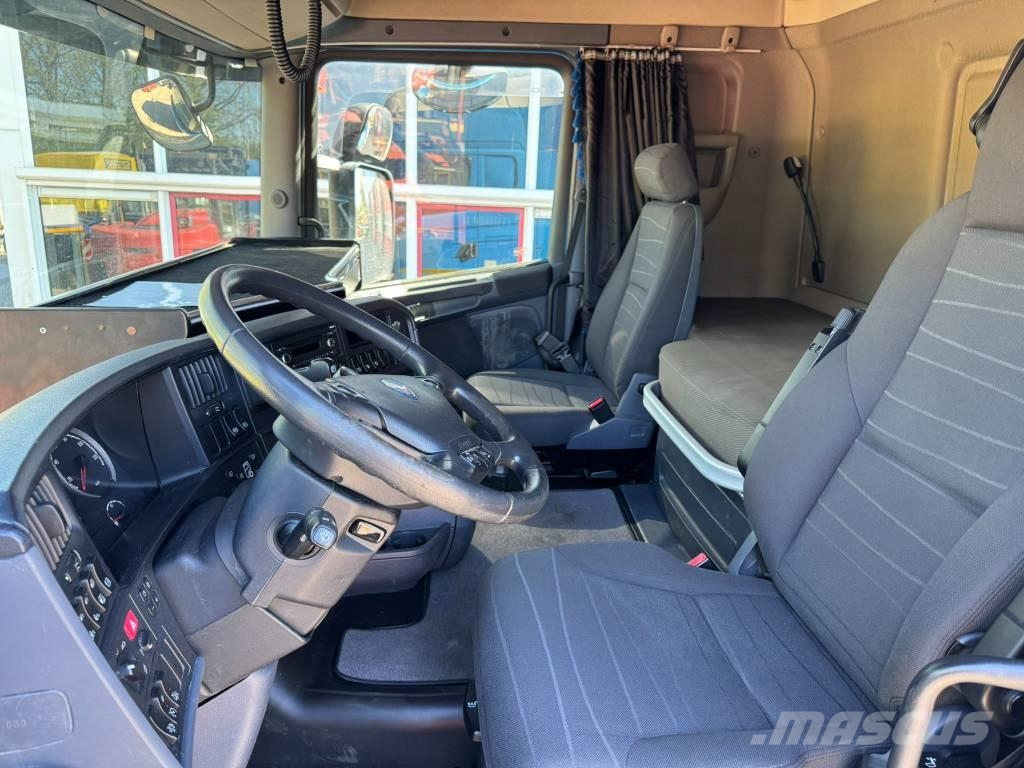 Scania R520 LA Naudoti vilkikai