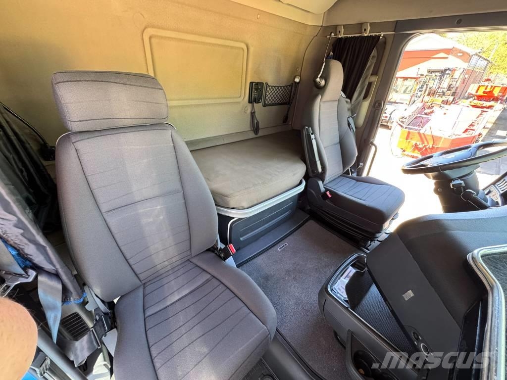 Scania R520 LA Naudoti vilkikai