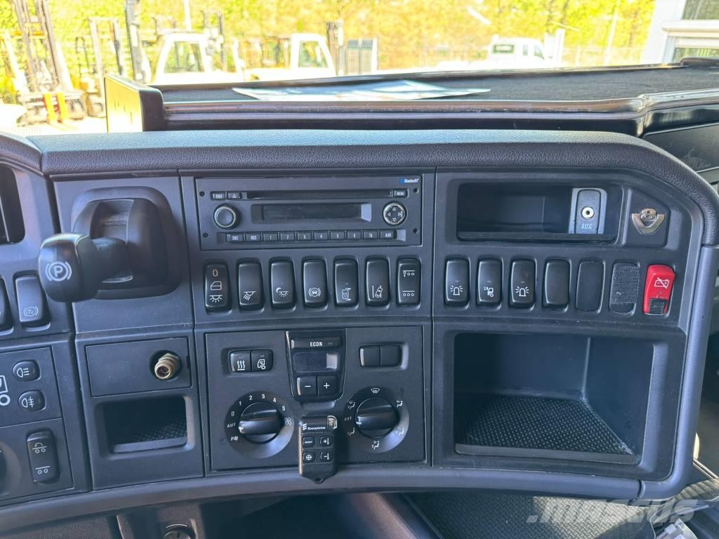 Scania R520 LA Naudoti vilkikai
