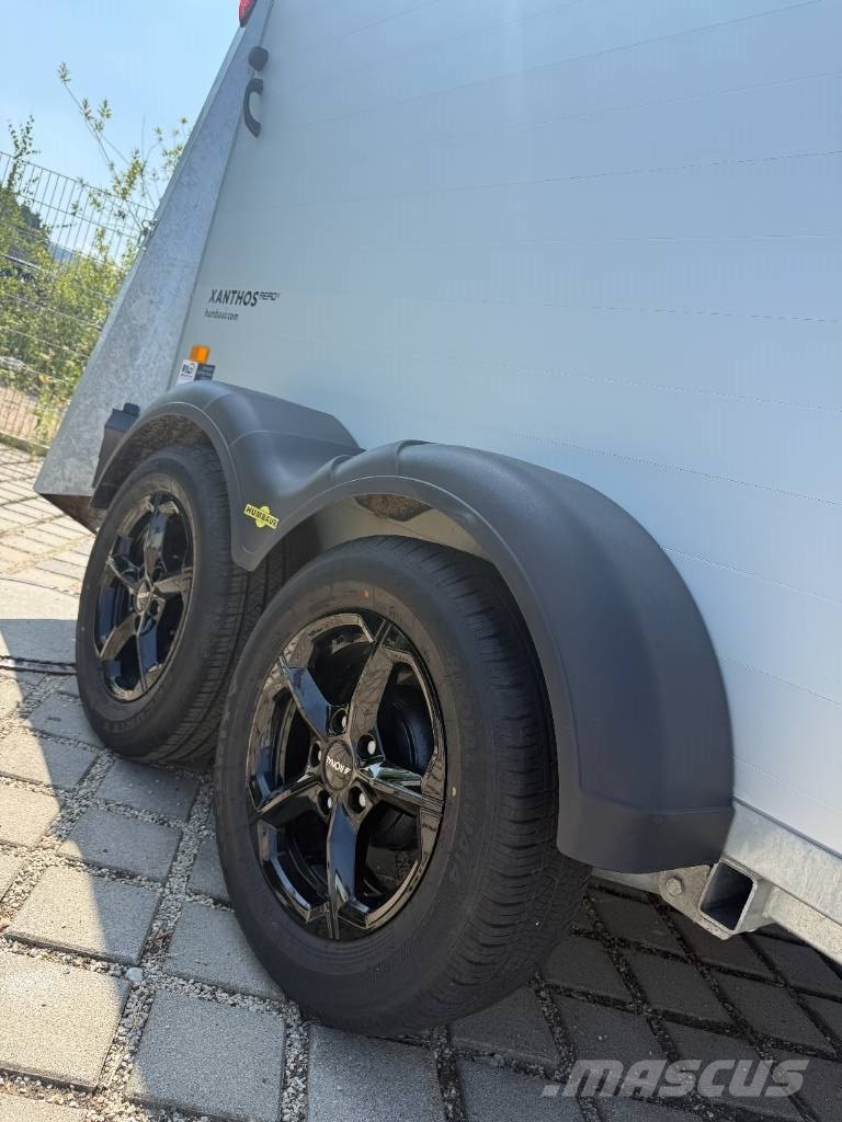 Humbaur Xanthos AERO 2700 Pferdeanhänger Dyretransport tilhenger