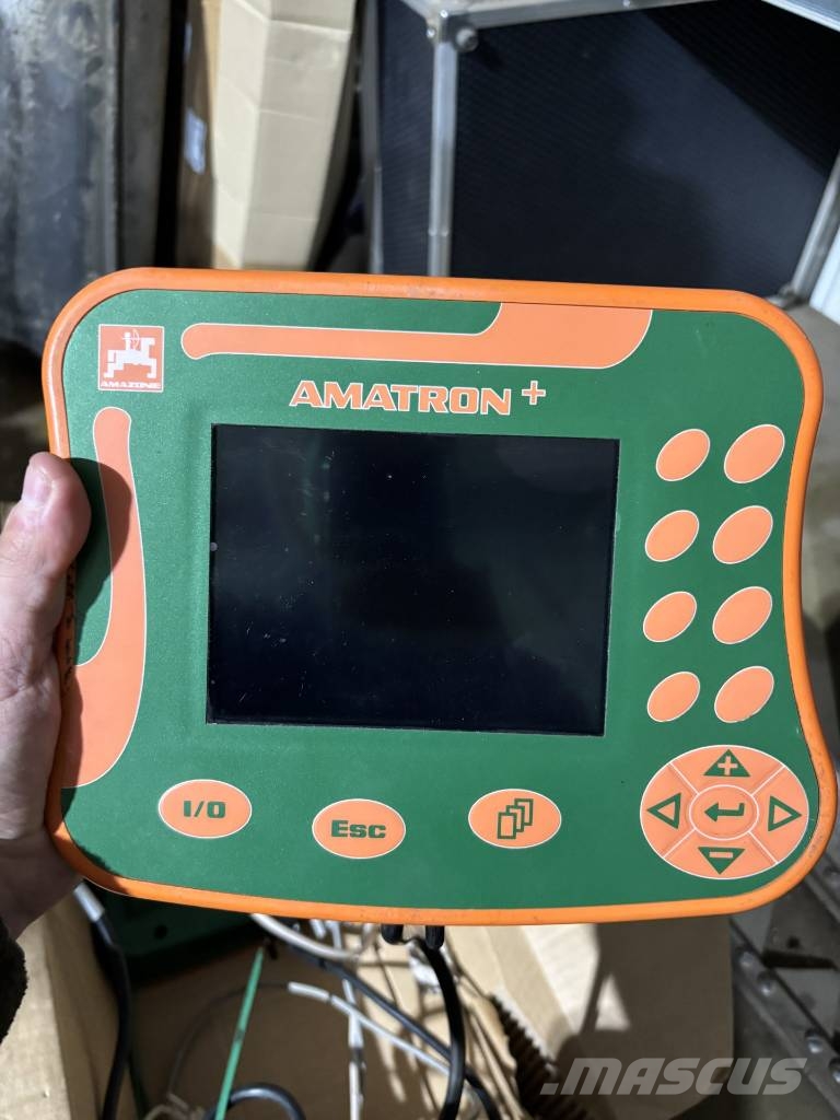 Amazone UX 5200 الرشاشات
